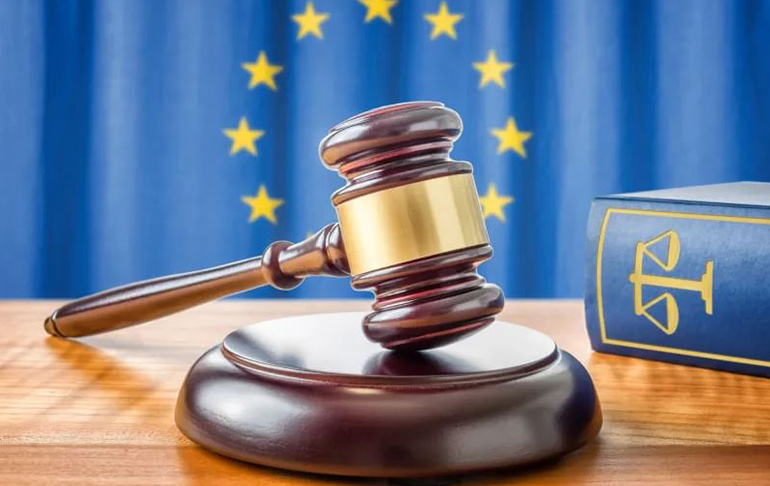 Gavel-and-a-law-book-European-union